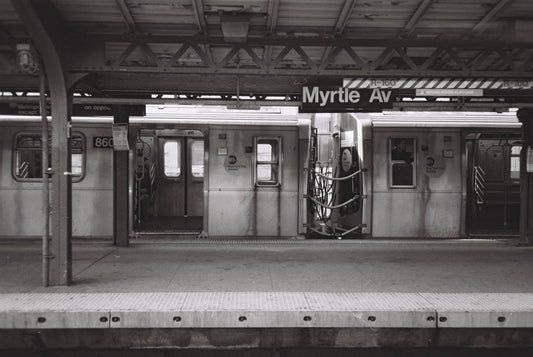 Lady Grey B&W 35mm ISO 400