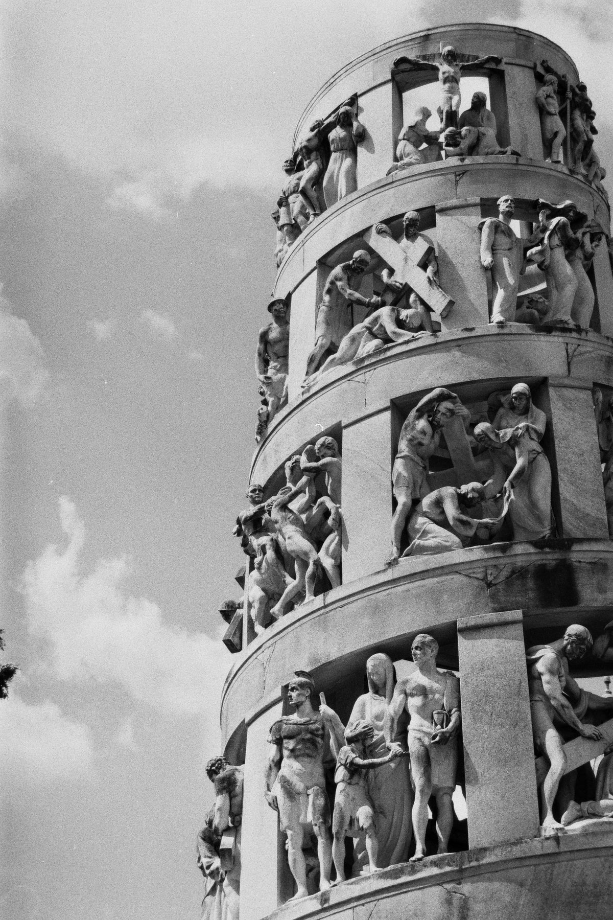 Lady Grey B&W 35mm ISO 400